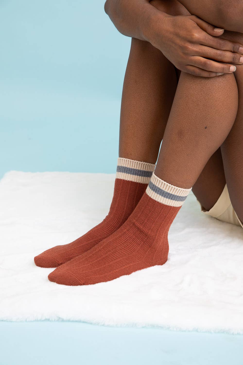 Cozy Retro Color Block Wool Crew Socks - Vintage Style