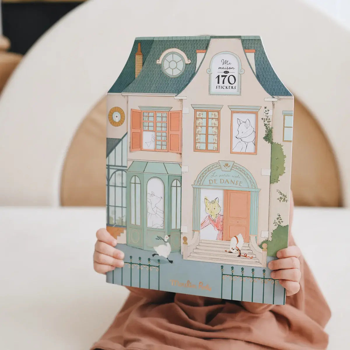 Coloring Book (20p.) + 170  Stickers