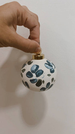 Floral Christmas Ornaments: Anenome