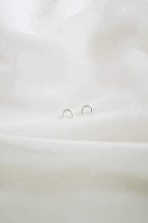 Arch Stud Earrings
