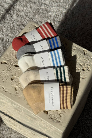 Girlfriend Socks: Oatmeal