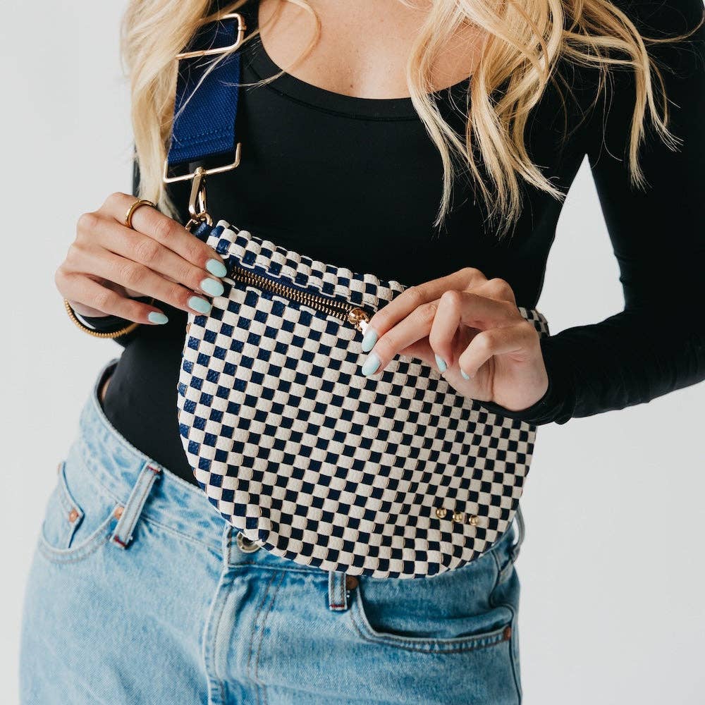 Westlyn Woven Bag Checkered Black