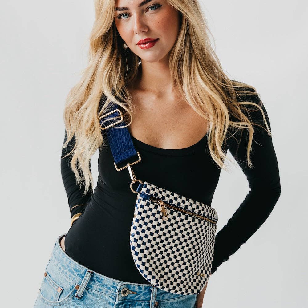 Westlyn Woven Bag Checkered Black