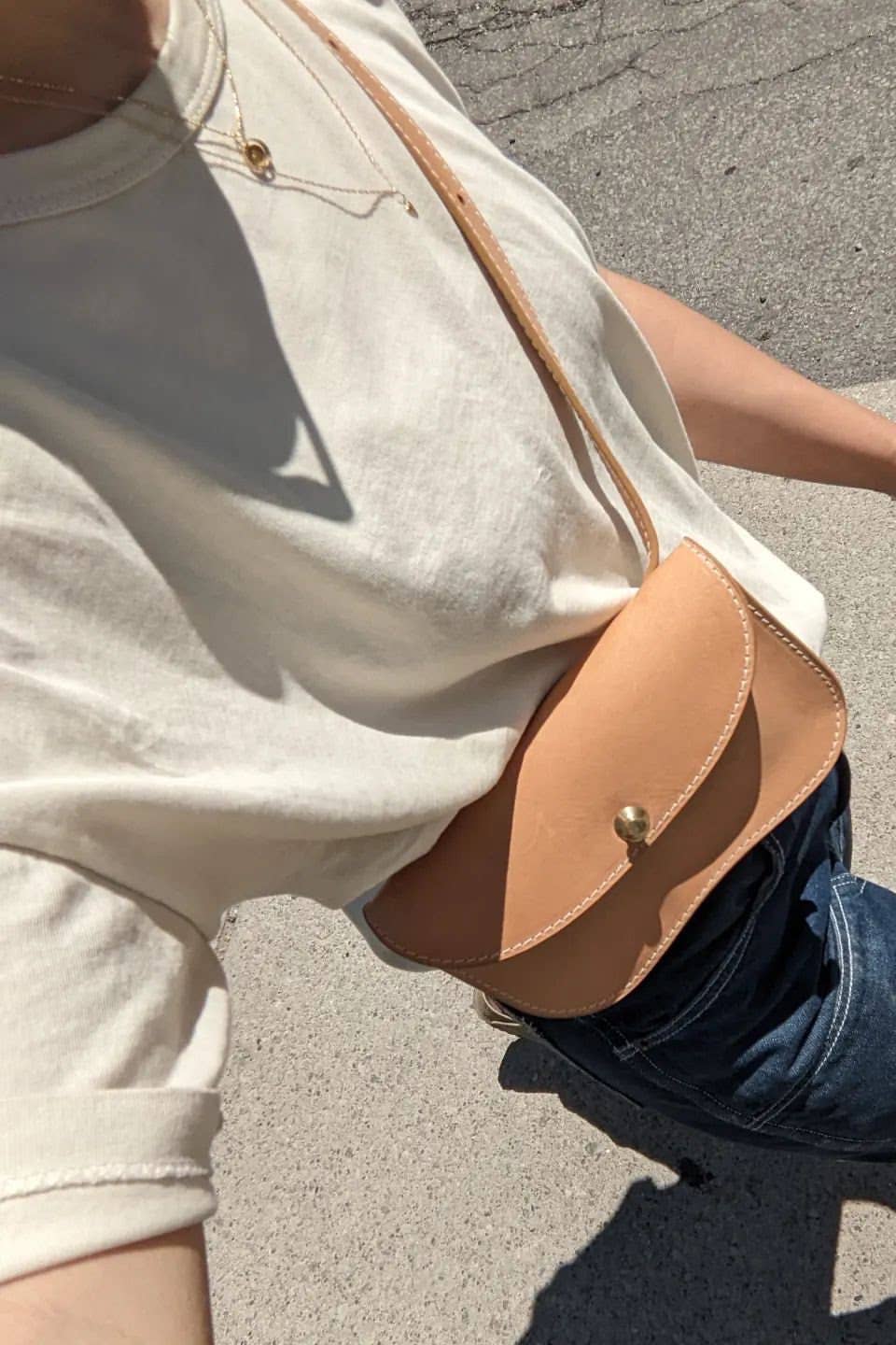 Her Tee Heather Bone