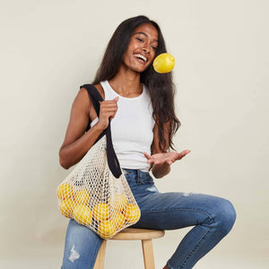 The french market bag no.2 in monochrome black: Natural