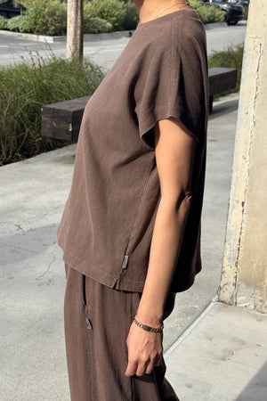 Jeanne Tee Chocolate